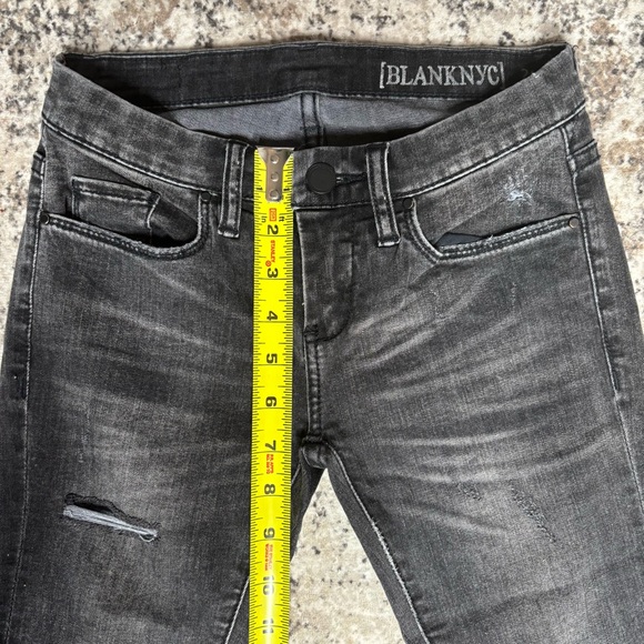 Blank NYC Charcoal Gray Washed Out Distressed Skinny Jeans Size 24 - Picture 5 of 8
